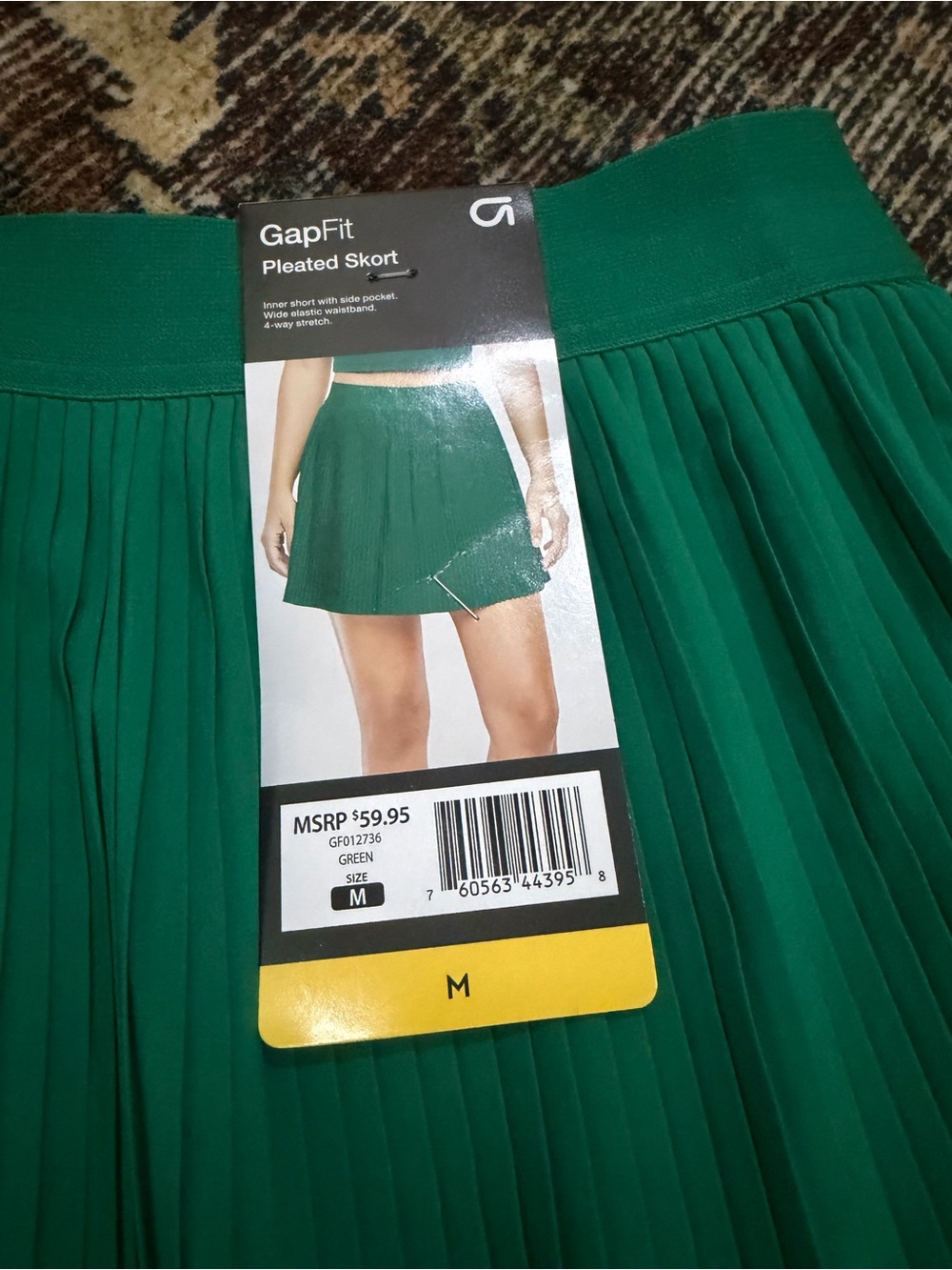 GAPfit  Green Pleated Skort size M